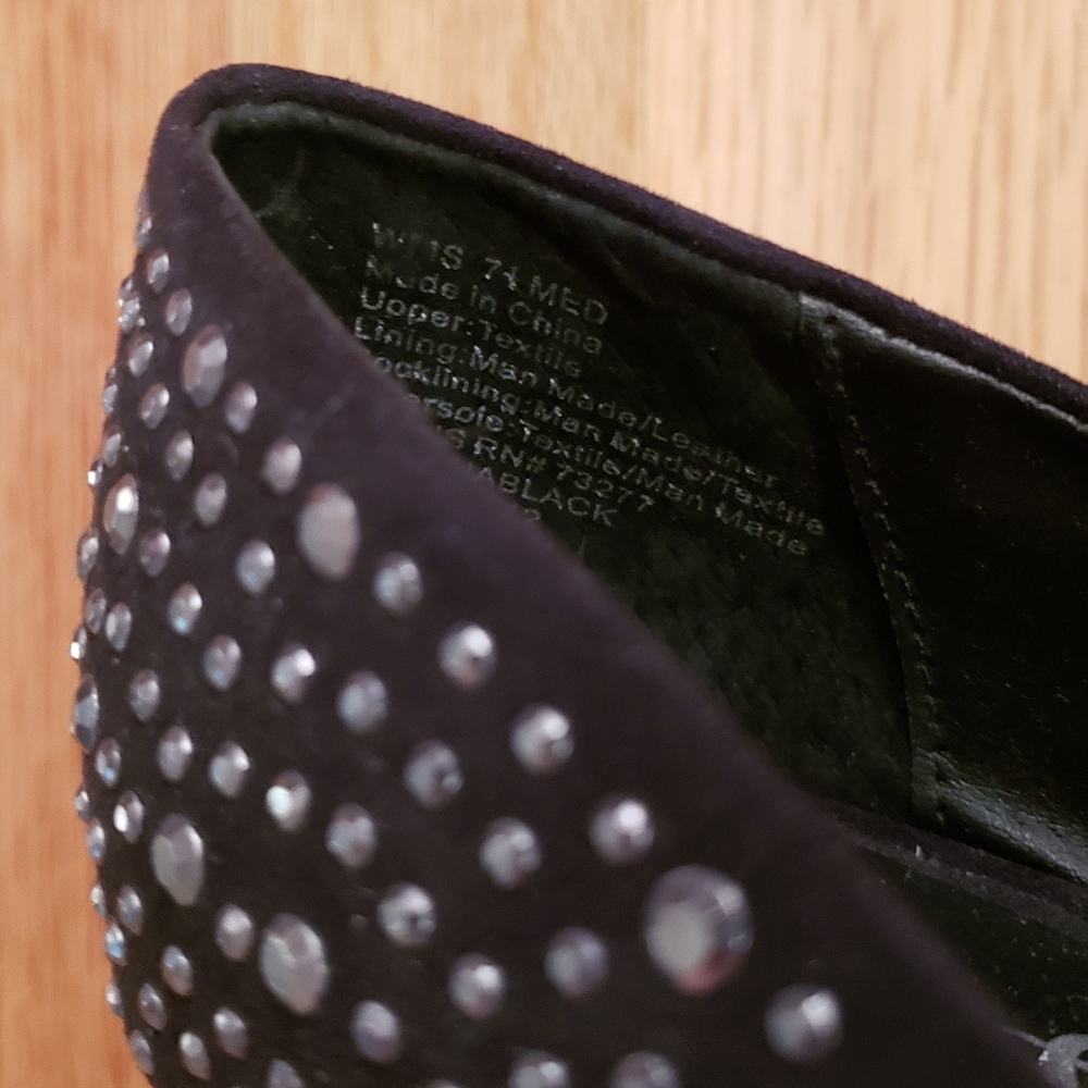 Studded heel - Picture 2 of 4